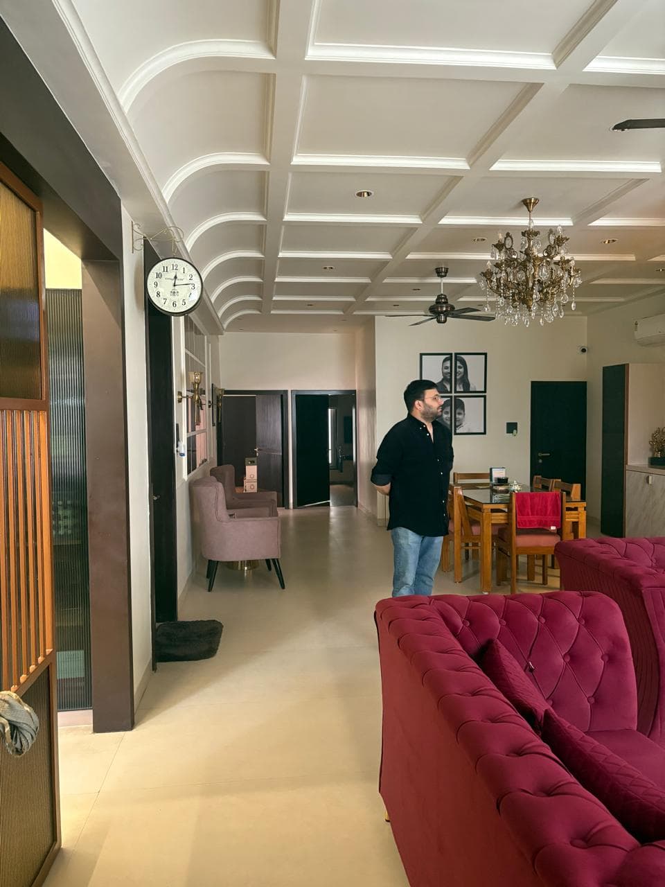 The Grid House - Corridors