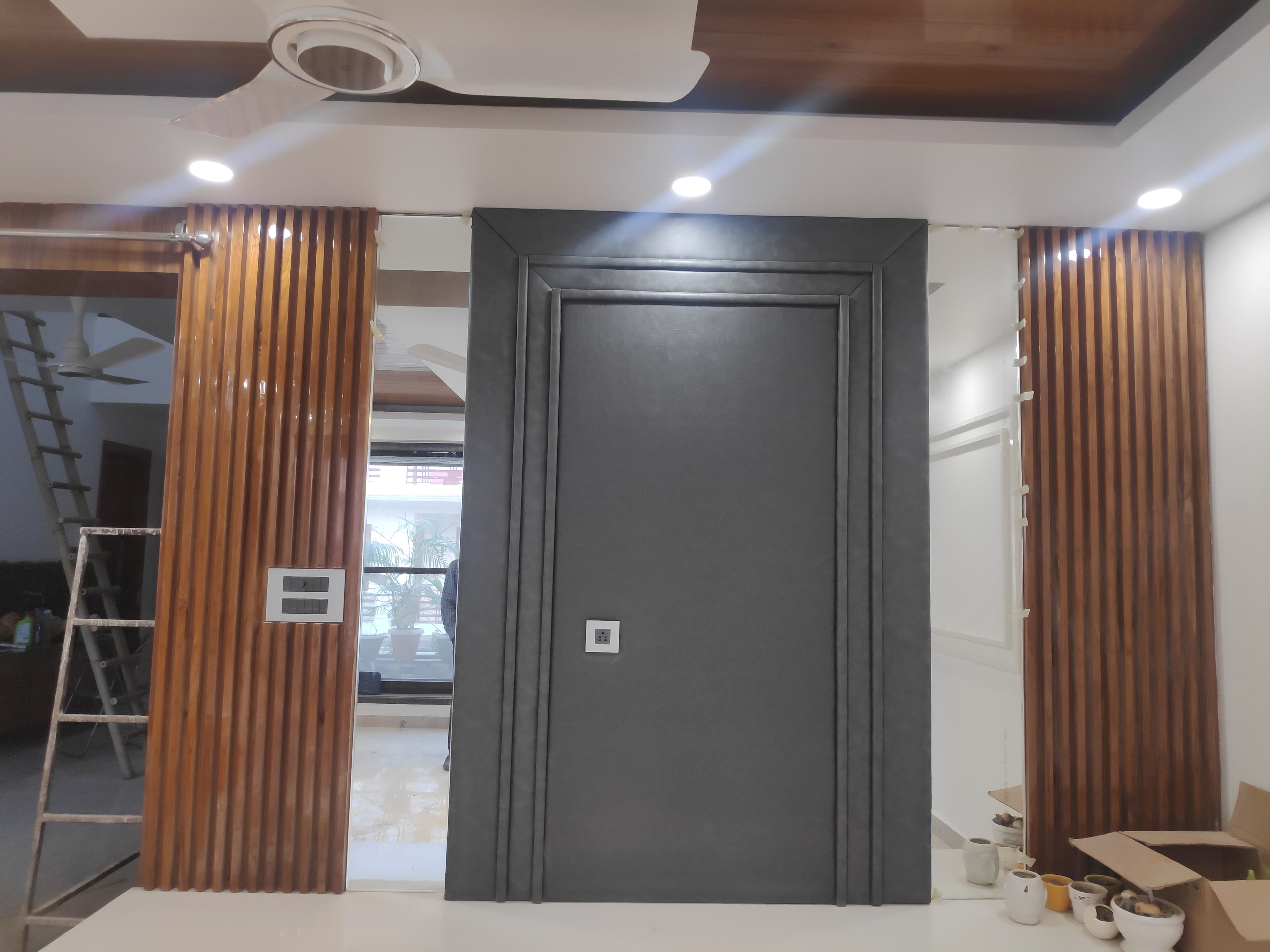 Private Residence - Entrance foyer detailing